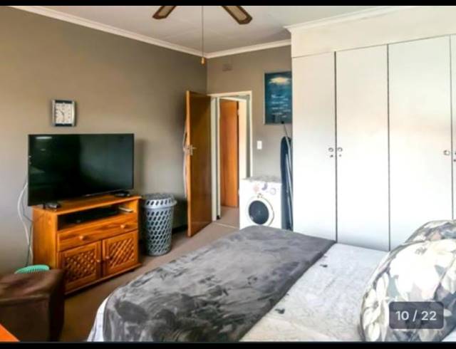 2 BEDROOM TOWNHOUSE FOR SALE IN BIRCHLEIGH